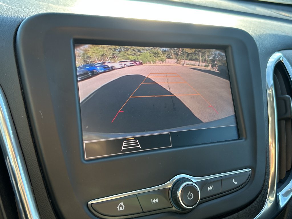 Used 2023 Chevrolet Equinox LT FWD image 32