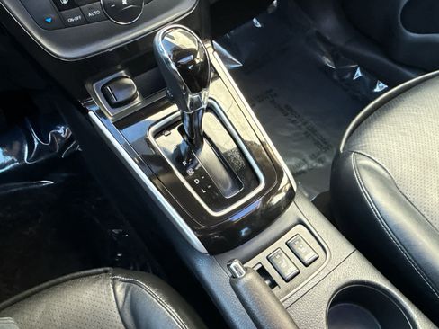 Used 2016 Nissan Sentra SL w/ Technology Package image 17