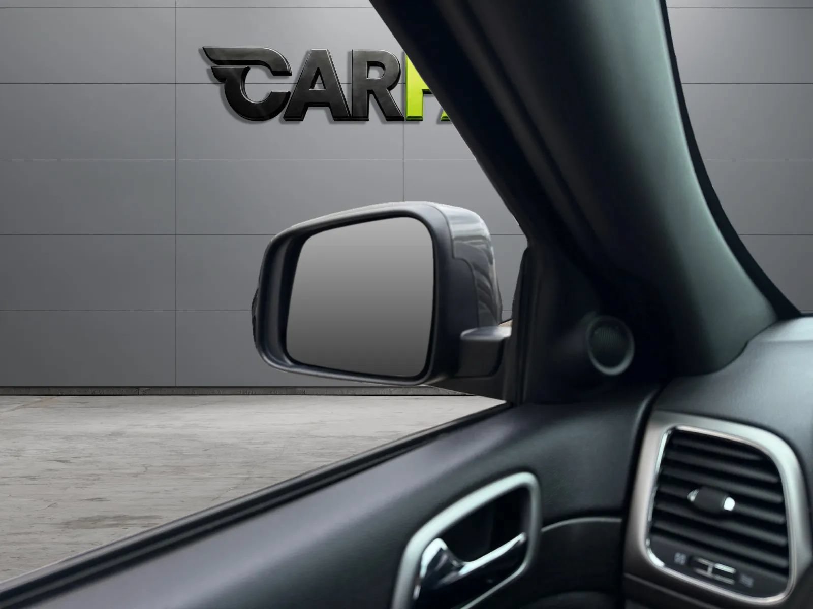 Used 2018 Jeep Grand Cherokee Altitude AWD/4WD image 41
