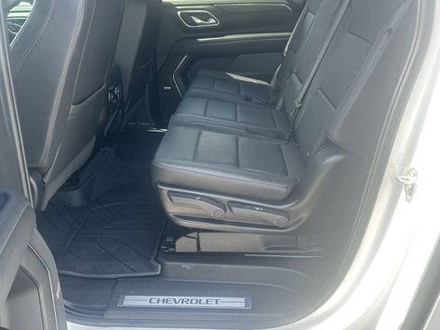 Used 2024 Chevrolet Suburban Z71 w/ Luxury Package AWD/4WD image 22