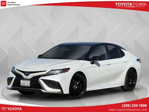 Certified 2023 Toyota Camry XSE image 1