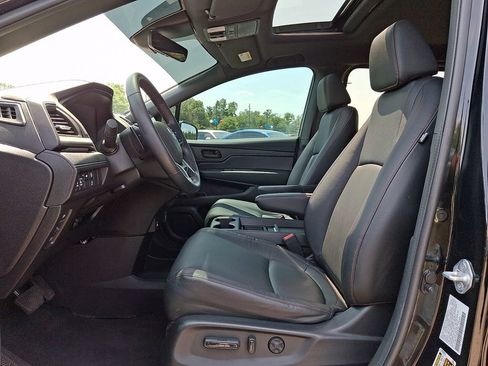 Used 2024 Honda Odyssey Sport image 13