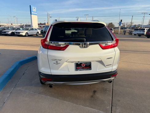 Used 2019 Honda CR-V Touring image 7