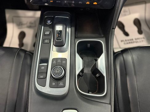 Used 2023 INFINITI QX60 Sensory w/ Vision Package AWD/4WD image 32