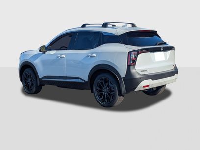 New 2025 Nissan Kicks SR