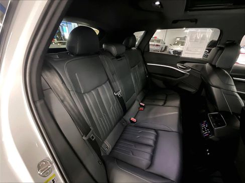 Used 2023 Audi e-tron Chronos w/ Chronos Package AWD/4WD image 23