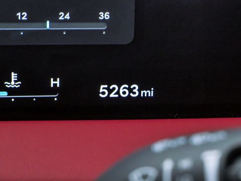 Certified 2026 Genesis GV70 3.5T Sport Advanced AWD/4WD image 23
