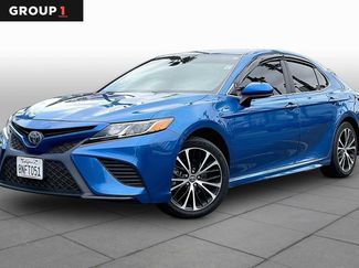 Used 2020 Toyota Camry SE w/ Carpet Mat Package FWD video 1