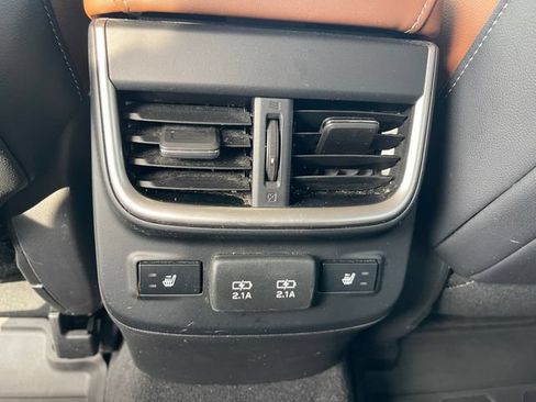 Used 2022 Subaru Outback Touring XT w/ Popular Package #2 AWD/4WD image 28