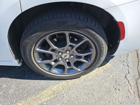 Used 2018 Dodge Charger GT image 6