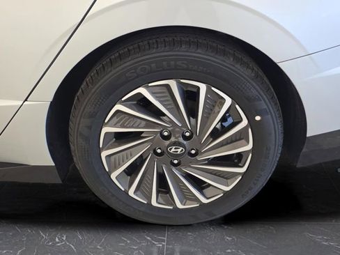 New 2026 Hyundai Sonata Limited image 38