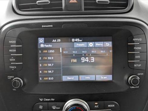 Used 2018 Kia Soul + FWD image 31