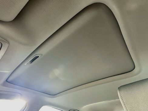Used 2018 Honda Accord EX image 25