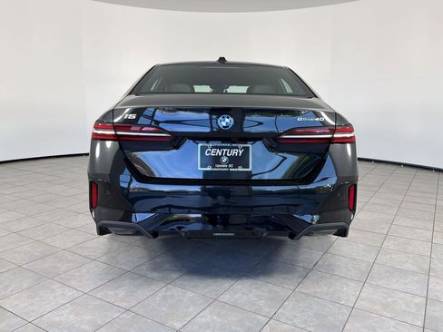 New 2026 BMW i5 eDrive40 w/ M Sport Package RWD image 10