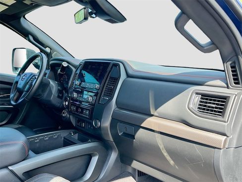 Used 2023 Nissan Titan PRO-4X w/ Pro-4x Convenience Package image 31
