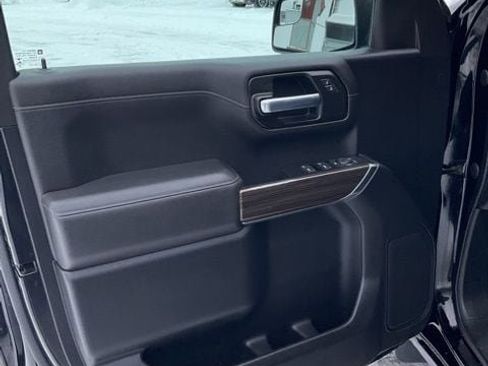 Used 2021 Chevrolet Silverado 1500 LT image 10