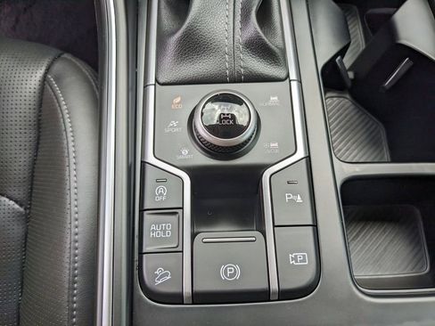 Certified 2025 Kia Sorento EX AWD/4WD image 30