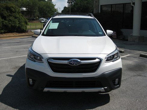 Used 2022 Subaru Outback Limited w/ Popular Package #2 AWD/4WD image 2