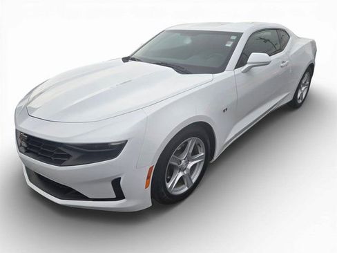 Used 2019 Chevrolet Camaro LT image 8