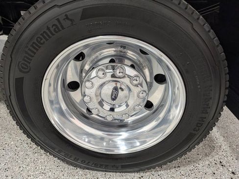 Used 2022 Ford F450 Limited image 12