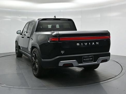 Used 2023 Rivian R1T Adventure AWD/4WD image 22
