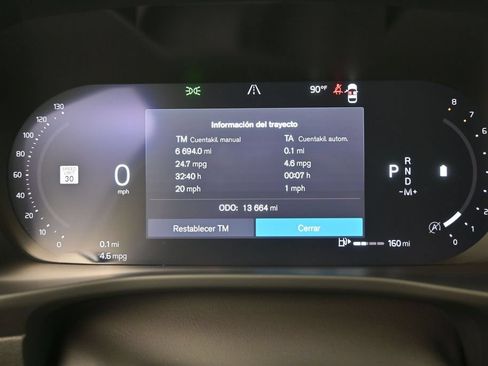 Used 2024 Volvo XC40 B5 Plus w/ Climate Package AWD/4WD image 11