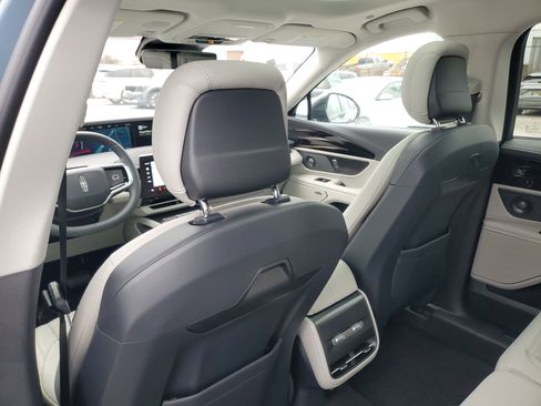 New 2026 Lincoln Nautilus Reserve image 29