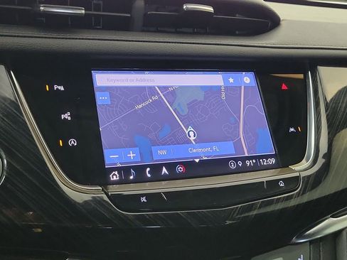 Used 2023 Cadillac XT6 Premium Luxury w/ Technology Package FWD image 18