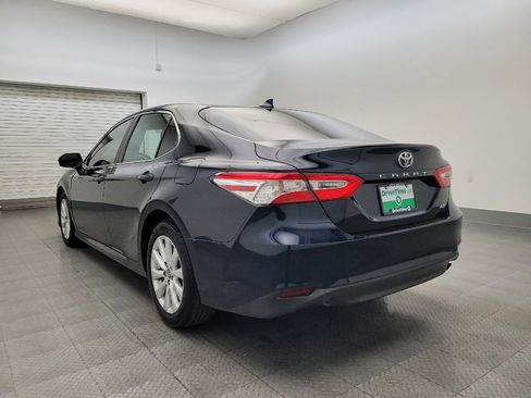 Used 2020 Toyota Camry LE image 5