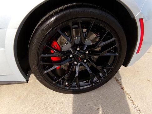 Used 2017 Chevrolet Corvette Z06 image 9