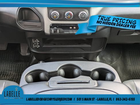 Used 2024 RAM 2500 Tradesman w/ Chrome Appearance Group AWD/4WD image 18