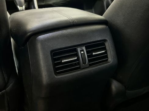 Used 2017 Honda Accord Touring image 19
