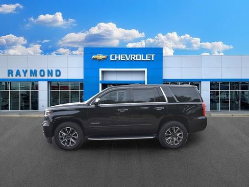 Used 2017 Chevrolet Tahoe Premier AWD/4WD image 6