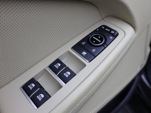 Used 2019 Genesis G80 3.8 w/ Sport Package 02 RWD image 14