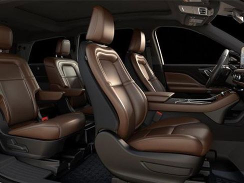 New 2026 Lincoln Aviator Reserve w/ Jet Appearance Package image 6