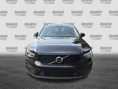 Certified 2023 Volvo XC40 B5 Plus w/ Protection Package Premier AWD/4WD image 3
