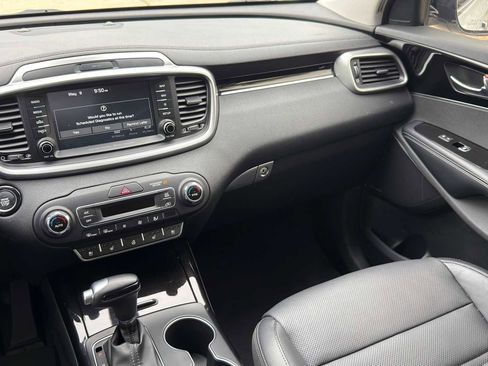 Used 2019 Kia Sorento SX w/ SX Touring Package FWD image 22
