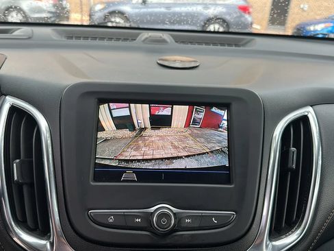 Used 2019 Chevrolet Equinox LT AWD/4WD image 34