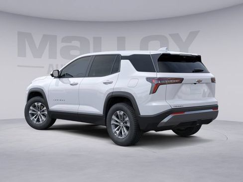 New 2026 Chevrolet Equinox LT w/ Safety and Technology Package FWD image 4