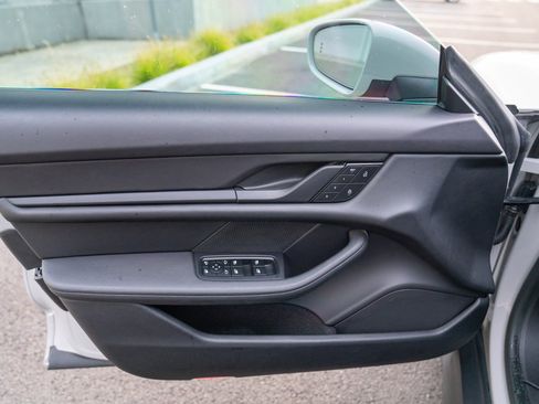 Certified 2023 Porsche Taycan w/ Premium Package RWD image 10