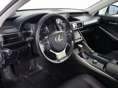 Used 2017 Lexus IS 200t RWD image 7