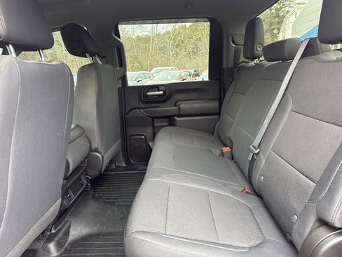 Used 2020 Chevrolet Silverado 2500 Custom w/ Custom Value Package image 18