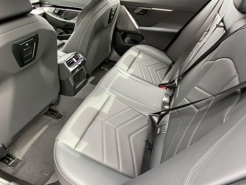 Used 2025 BMW 530i 530i w/ M Sport Package image 16