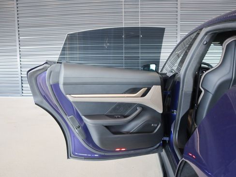 Certified 2023 Porsche Taycan GTS image 25