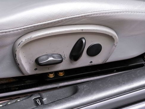 Used 2004 Porsche 911 Carrera 4S image 29