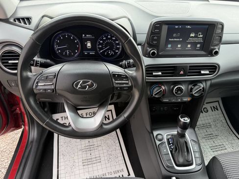 Used 2021 Hyundai Kona SEL FWD image 11