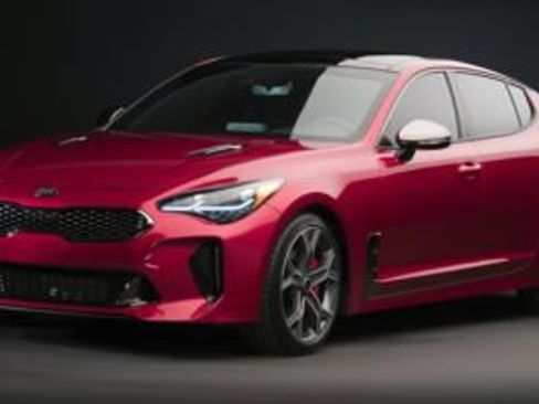 Used 2021 Kia Stinger GT-Line image 1