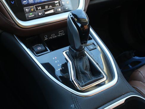 Used 2023 Subaru Outback Touring image 14