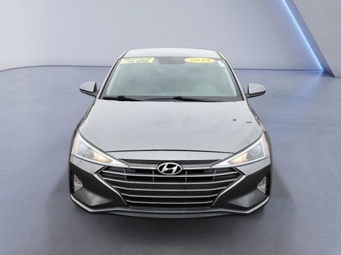 Used 2019 Hyundai Elantra SE FWD image 9