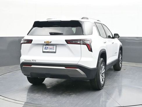 New 2026 Chevrolet Equinox LT FWD image 11